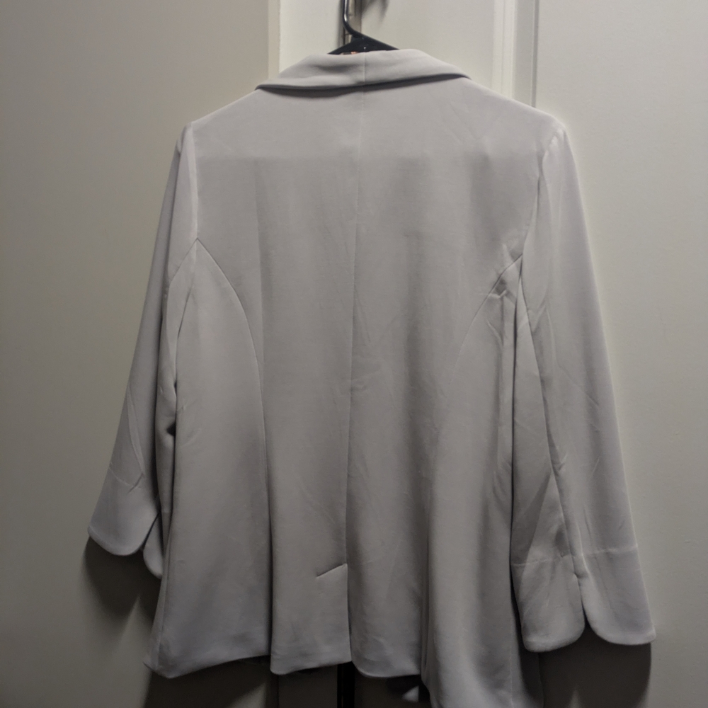 Skies Are Blue Gray Blazer with Notched Lapels and Open Front - Picture 6 of 6
